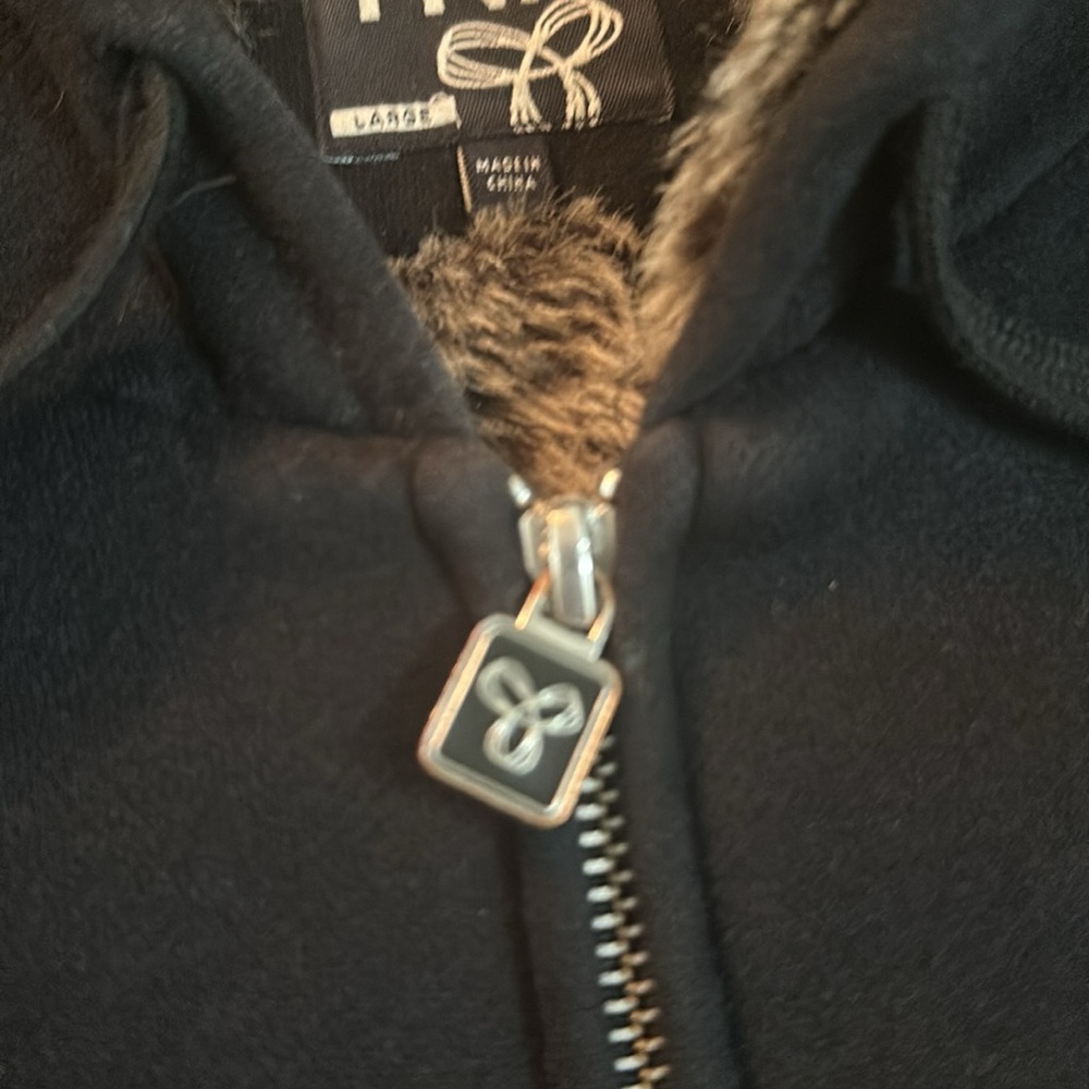 Womens ARITZIA TNA Hoodie with Faux Fur SZ L Black Full Zipper & Pockets. - Picture 12 of 13